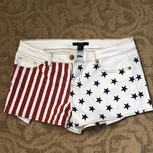 Forever 21 Stars and Stripes short shorts. 98% cotton, 2% spandex. Size 28